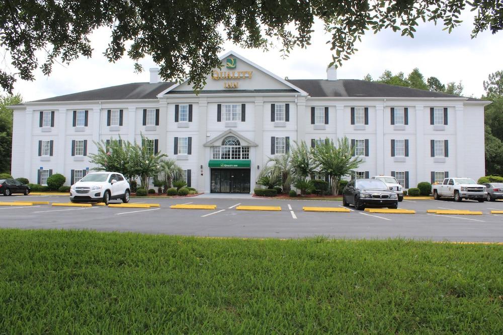 Quality Inn Lake Stadt Exterior foto